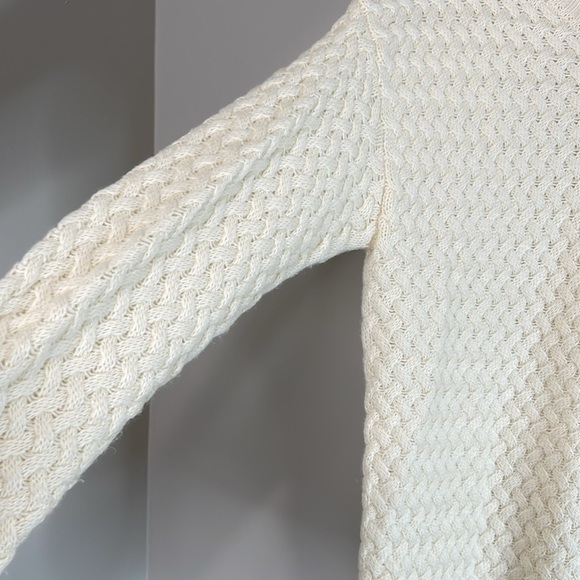 Shein Cream Basket Weave Knit Crew Neck Sweater Soft Long Sleeve L 8/10 - Picture 5 of 10